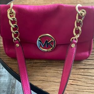 Michael Kors fushia pebbled leather bag